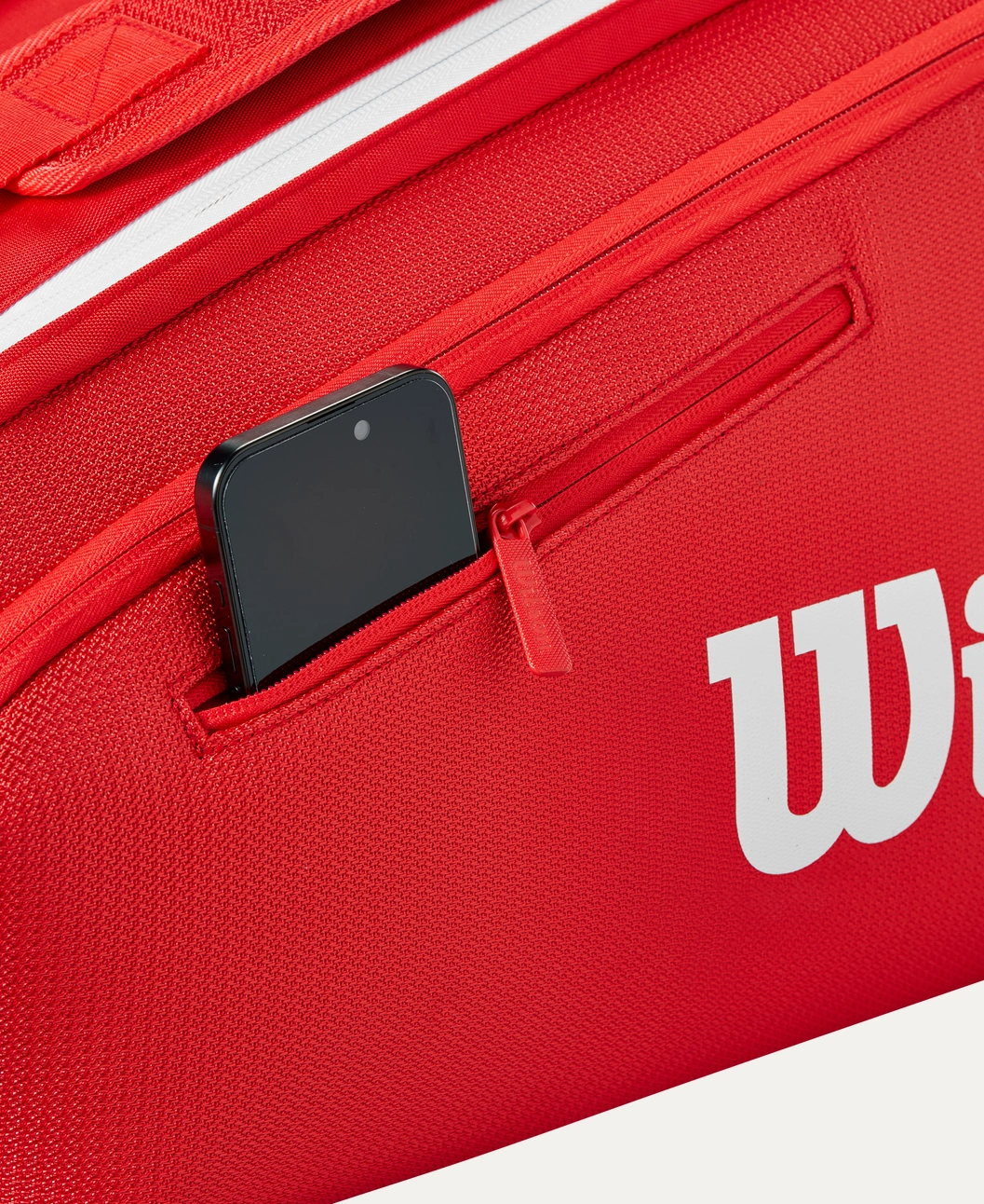 Wilson Super Tour Red Racket Bag (9 Pack)