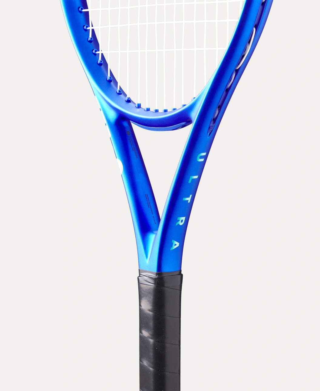 Wilson ULTRA 26 V5 Tennis Racket (Pre-Strung)