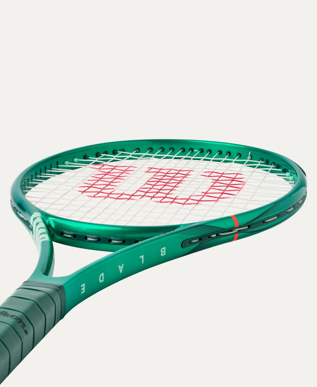 Wilson BLADE 104 V10 Tennis Racket