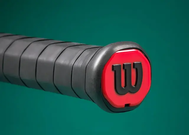 Wilson BLADE 100 V9 Tennis Racket